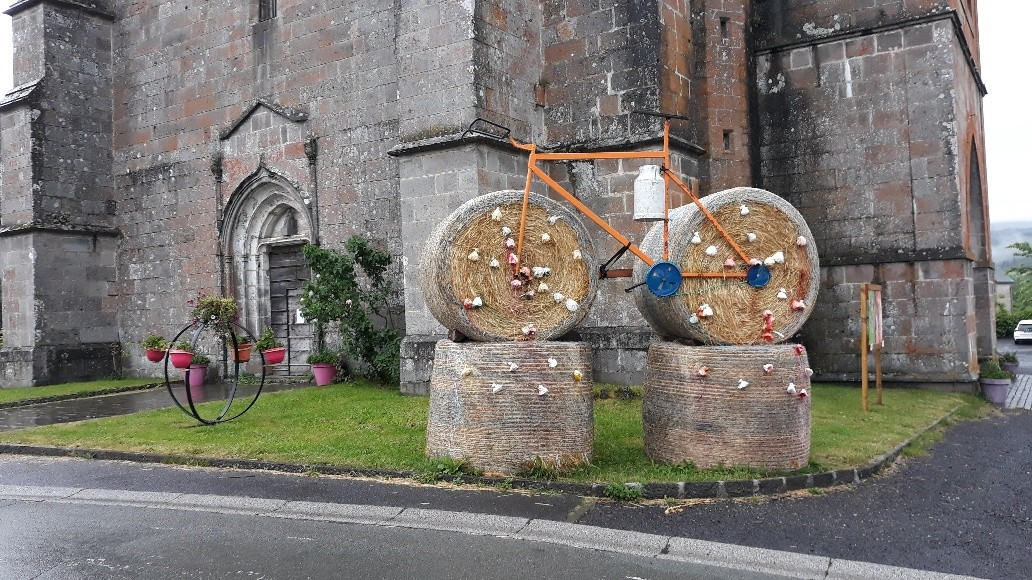 La tour d auvergne chastreix 13 